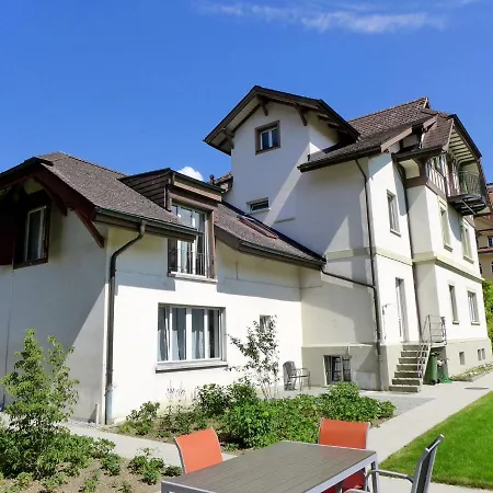 Henry's 100 By Interhome *