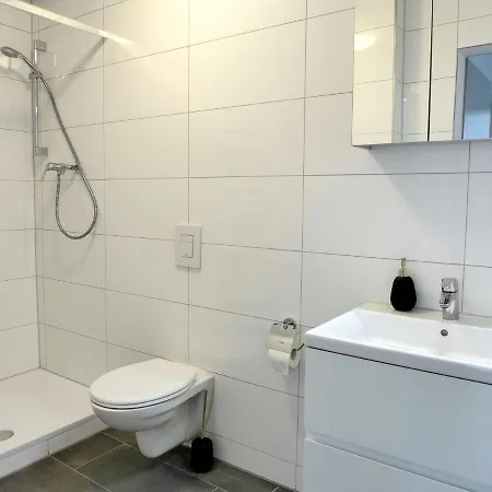 Henry's 100 By Interhome Entrelagos