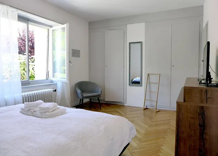 Henry's 100 By Interhome Apartment