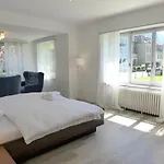 Henry's 100 By Interhome * Interlaken